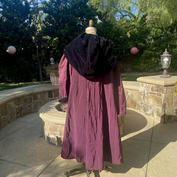 Mycra Pac Designerware Velvet Reversible Rain Coat Whimsy Goth Cape Hooded RARE - Picture 13 of 16